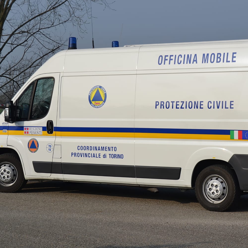 Veicolo officina mobile Protezione Civile
